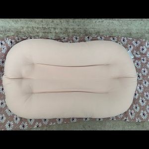 Snuggle me organic baby bed - Like New !